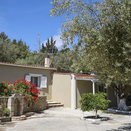 Liostasi Maison Provencale Casa de Férias